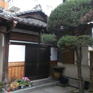 東上野霊苑　寺務所