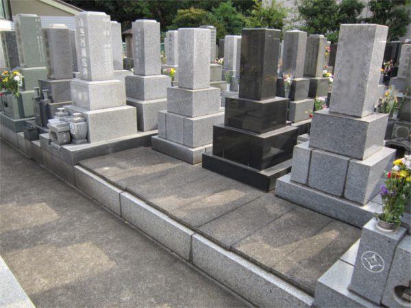 證誠寺 墓地